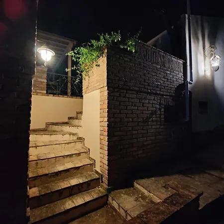 Casa Vusciche - Stanza Di Artemisia 阿布鲁齐的罗塞托