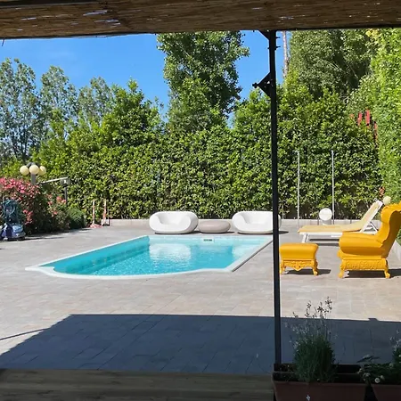 Casa Vusciche - Stanza Di Artemisia 阿布鲁齐的罗塞托